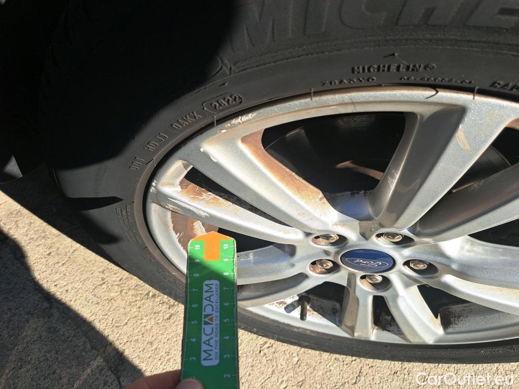  Ford  Kuga FORD  / 2016 / 5P / todoterreno 1.5 EcoBoost 88kW 4x2 Trend+ (CX) #10