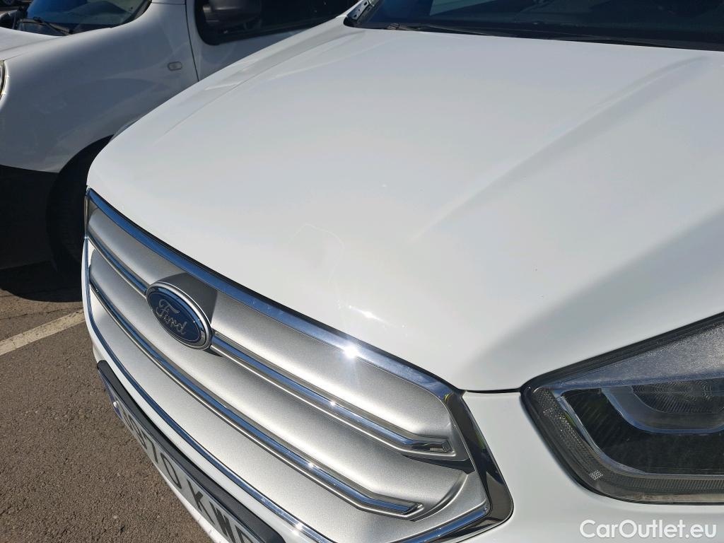  Ford  Kuga FORD  / 2016 / 5P / todoterreno 1.5 EcoBoost 88kW 4x2 Trend+ (CX) #3