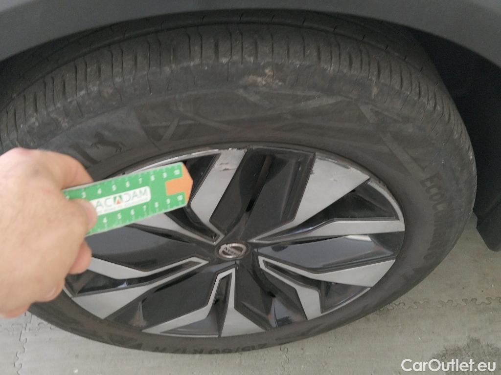  Nissan  Juke NISSAN  / 2019 / 5P / crossover DIG-T 84 kW (114 CV) 6M/T Acenta #6