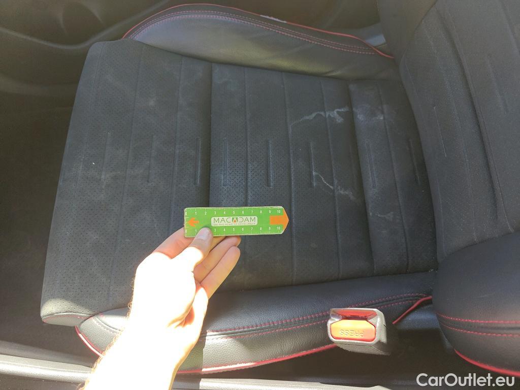  Hyundai  Tucson HYUNDAI  / 2018 / 5P / todoterreno 1.6 CRDI 100kW (136CV) 48V N-Line 4X2 #33