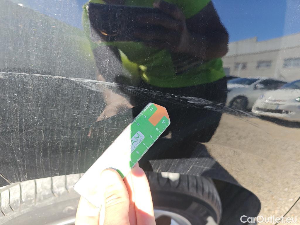  Opel  Corsa OPEL  / 2019 / 5P / berlina con portón 1.5D DT 74kW (100CV) Edition #6