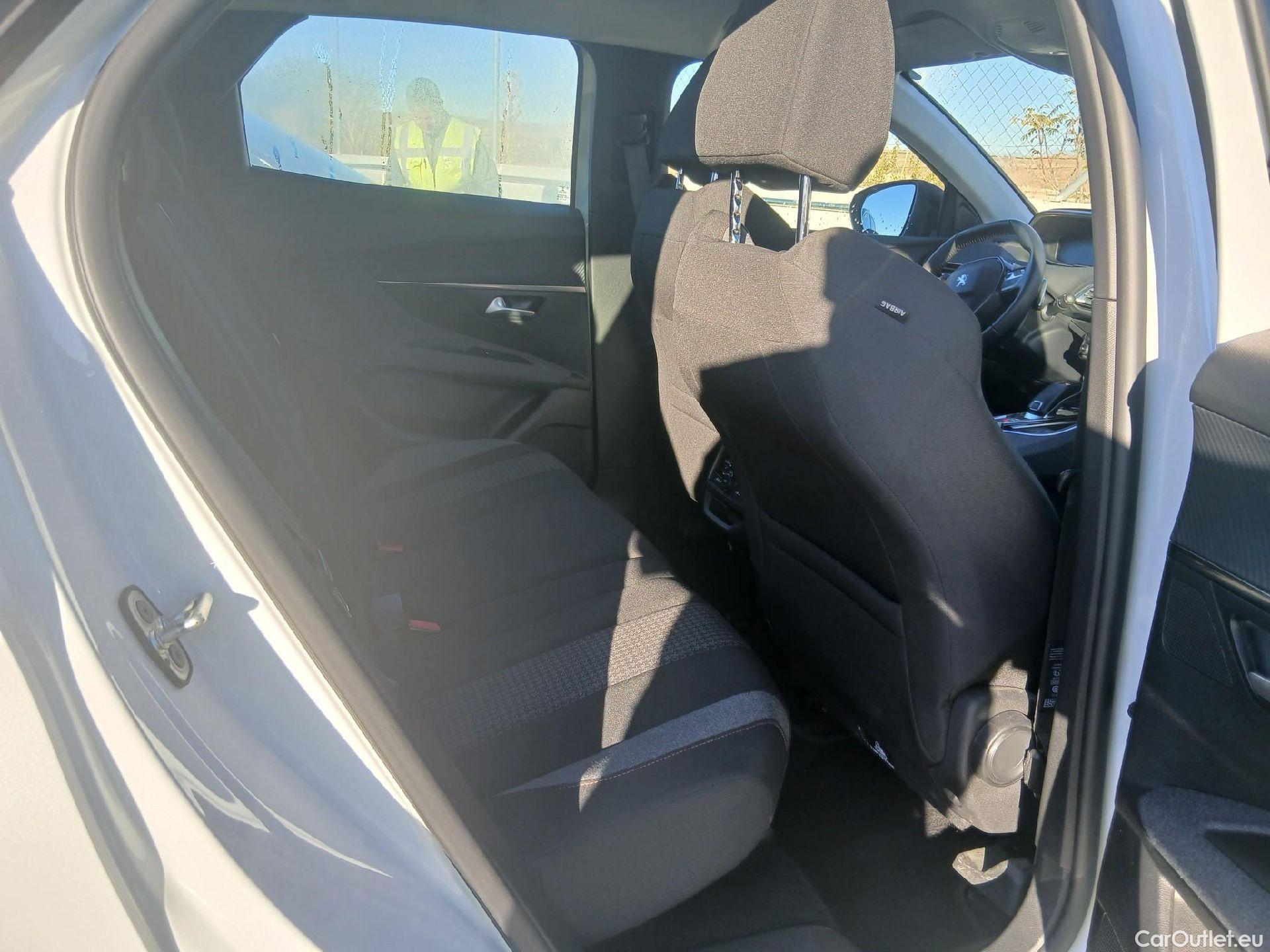 Peugeot  3008  Active Pack 1.5 HDi 130CV AT8 E6d #7