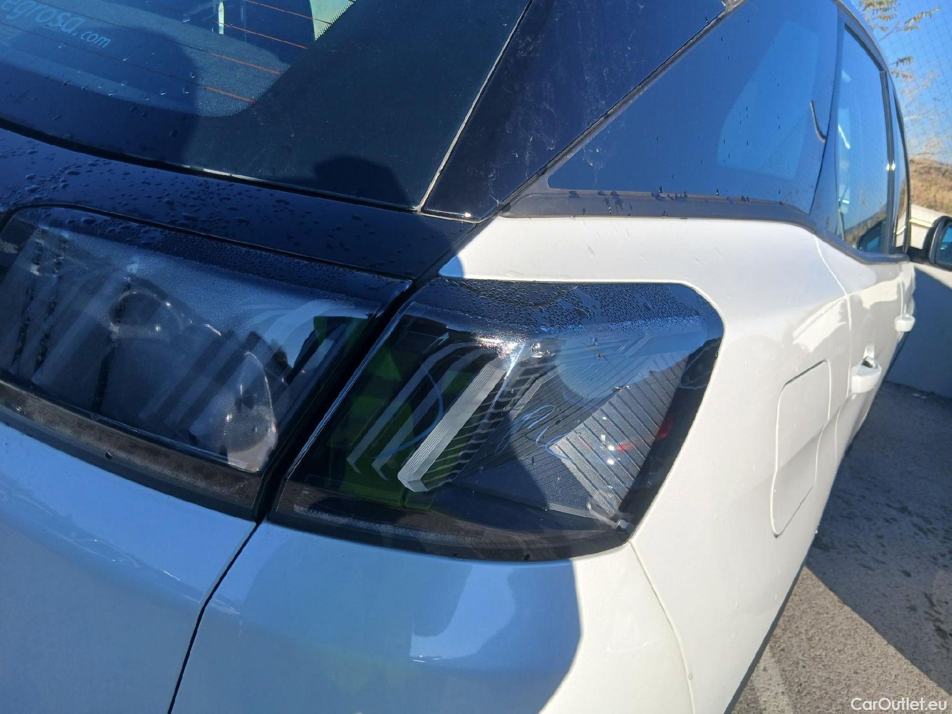 Peugeot  3008  Active Pack 1.5 HDi 130CV AT8 E6d #16