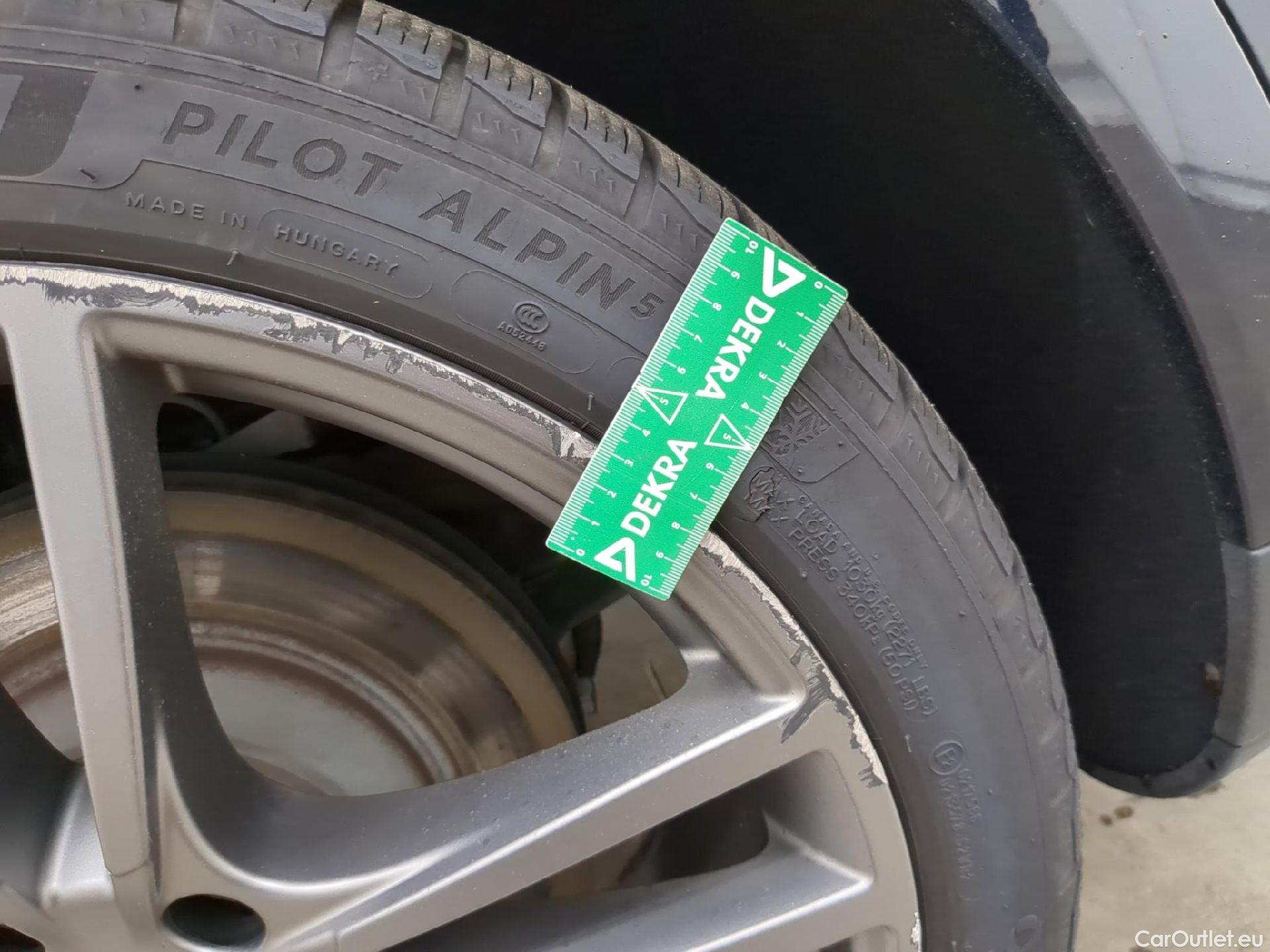  Porsche  Cayenne  E-Hybrid 3.0 460CV BVA8 E6d #14