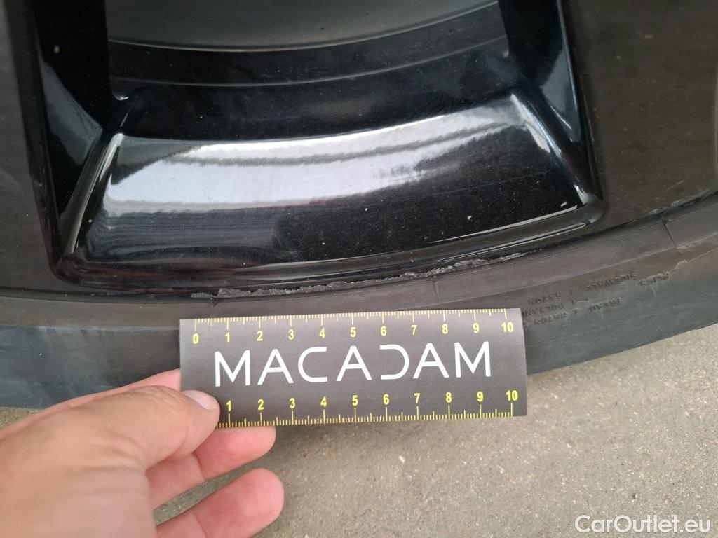 Jaguar  E-PACE JAGUAR  / 2017 / 5P / SUV P300e PHEV BVA AWD R-Dynamic SE #31