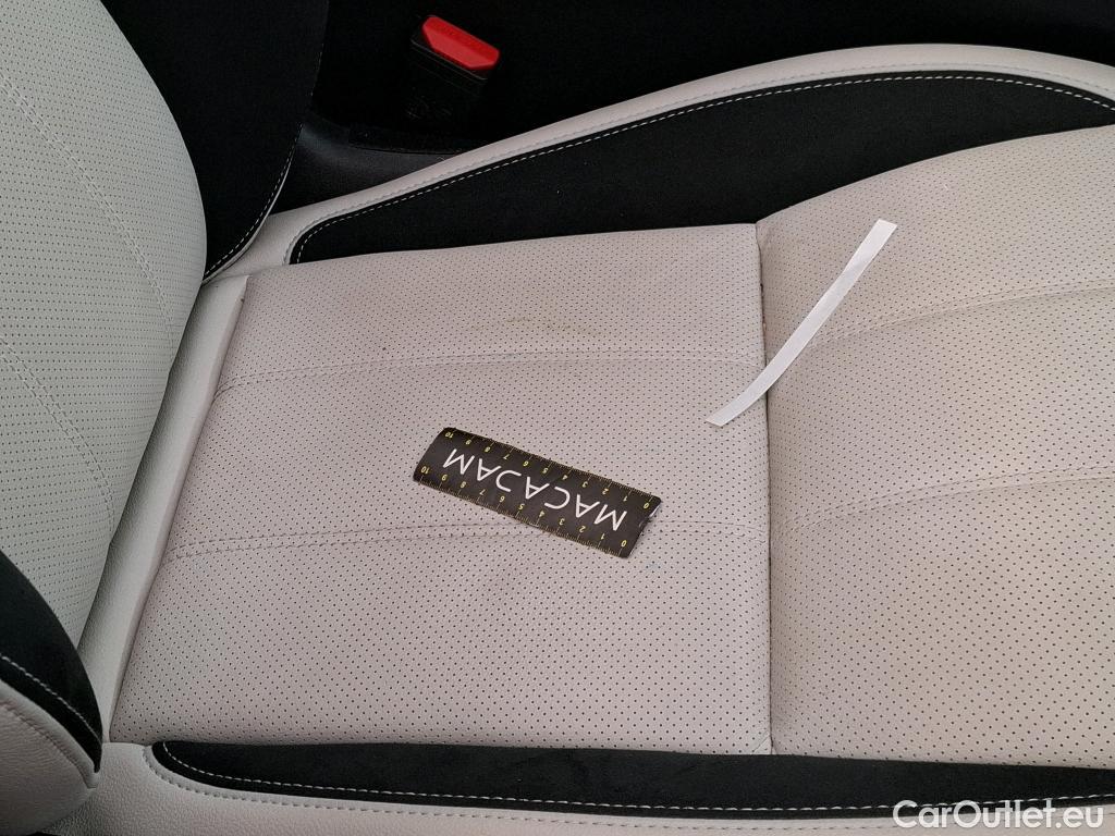  Land Rover  Range Rover LAND ROVER  Velar / 2017 / 5P / SUV 2.0 P400e PHEV BVA R-Dynamic SE #4