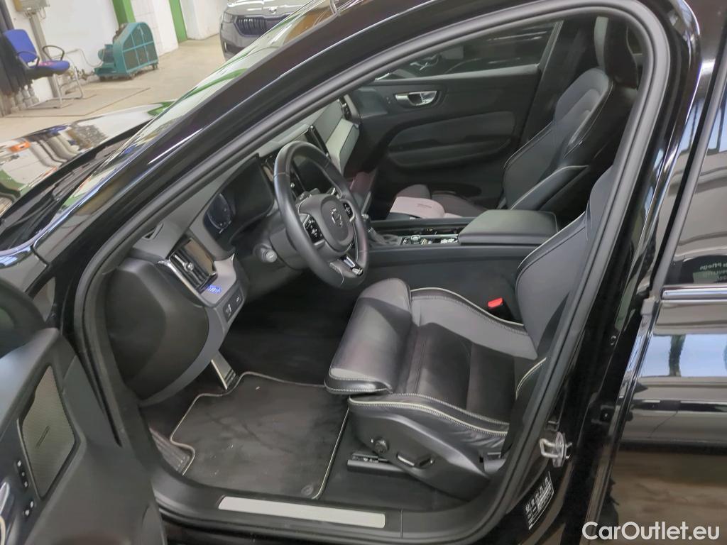 Volvo  XC60  R Design 2WD 2.0 D4 140KW AT8 E6dT #14