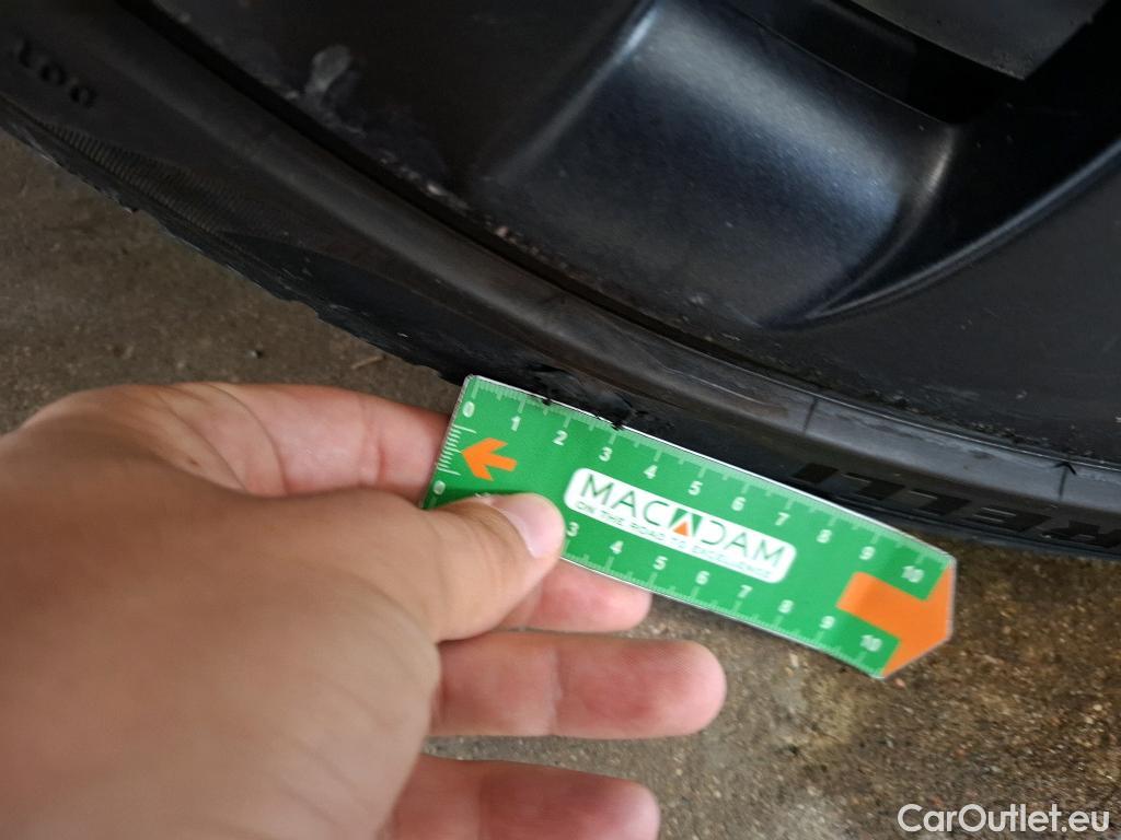  Tesla  Model Y TESLA  / 2020 / 5P / SUV Performance Dual Motor AWD #2