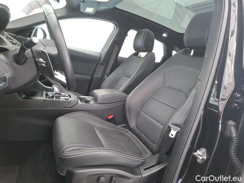 Jaguar  E-PACE JAGUAR  / 2017 / 5P / SUV P300e PHEV BVA AWD R-Dynamic SE #8