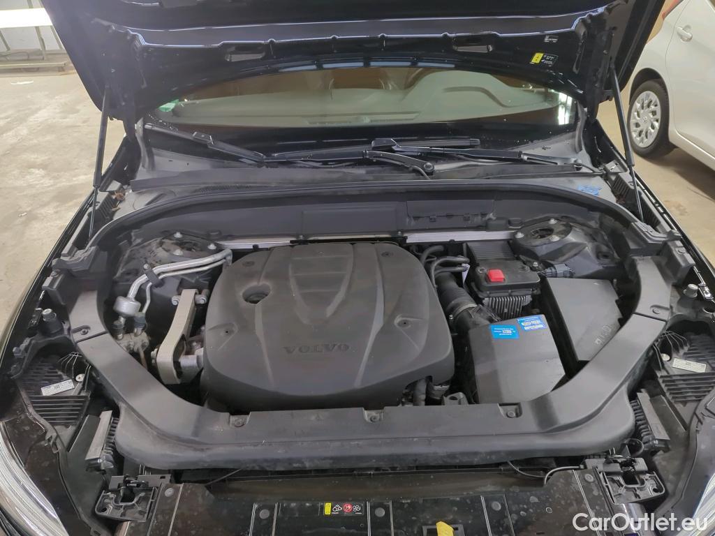 Volvo  XC60  R Design 2WD 2.0 D4 140KW AT8 E6dT #20
