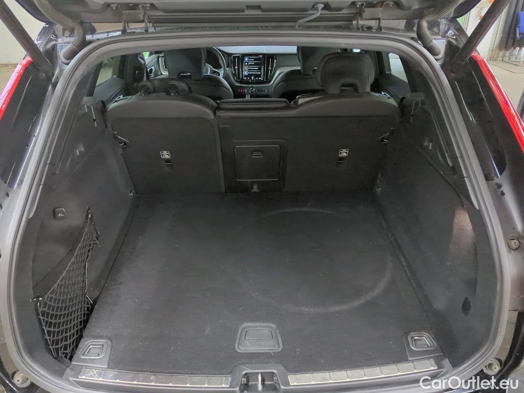 Volvo  XC60  R Design 2WD 2.0 D4 140KW AT8 E6dT #19