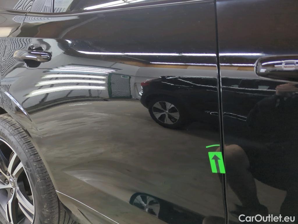 Volvo  XC60  R Design 2WD 2.0 D4 140KW AT8 E6dT #42