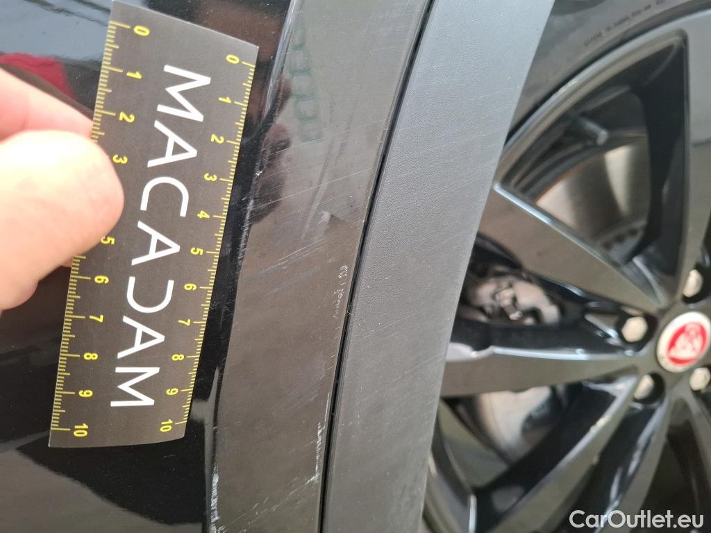 Jaguar  E-PACE JAGUAR  / 2017 / 5P / SUV P300e PHEV BVA AWD R-Dynamic SE #13