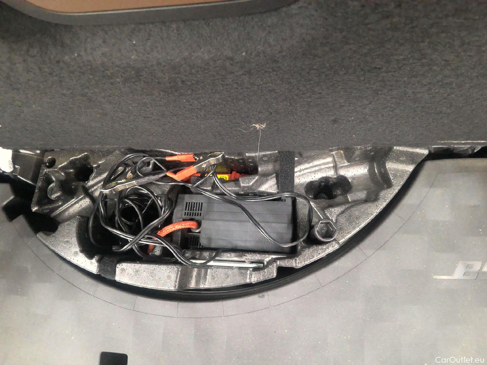  Porsche  Cayenne  E-Hybrid 3.0 460CV BVA8 E6d #4