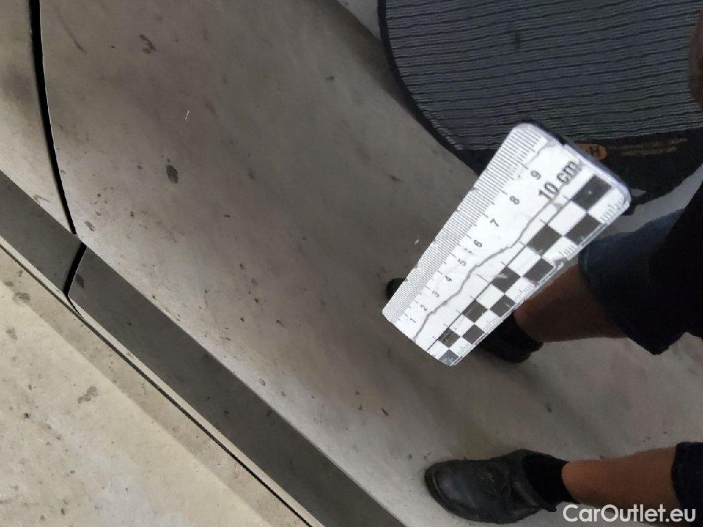 Volkswagen  Touran  Comfortline BMT/Start-Stopp 2.0 TDI 110KW AT7 E6d #48