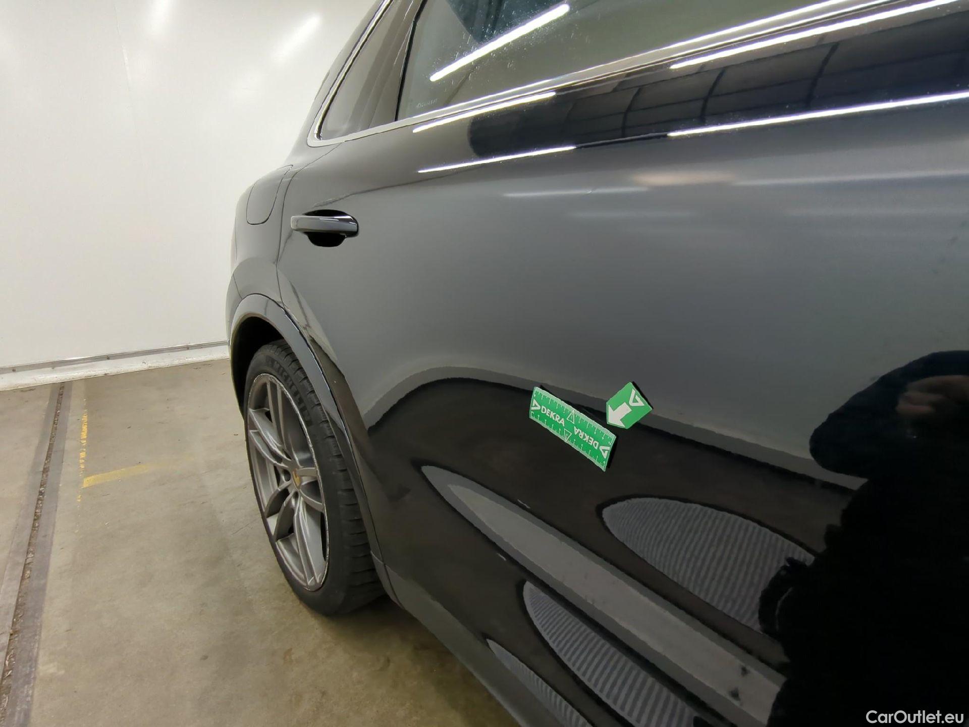  Porsche  Cayenne  E-Hybrid 3.0 460CV BVA8 E6d #23