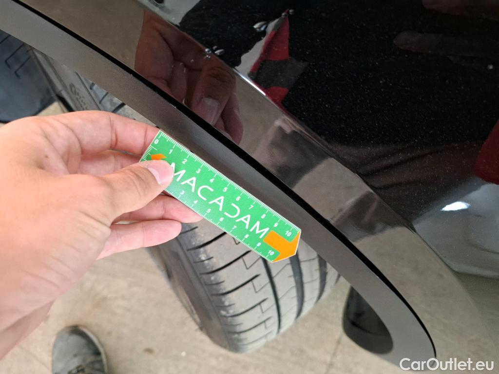  Tesla  Model Y TESLA  / 2020 / 5P / SUV Grande Autonomie Dual-Motor AWD #8