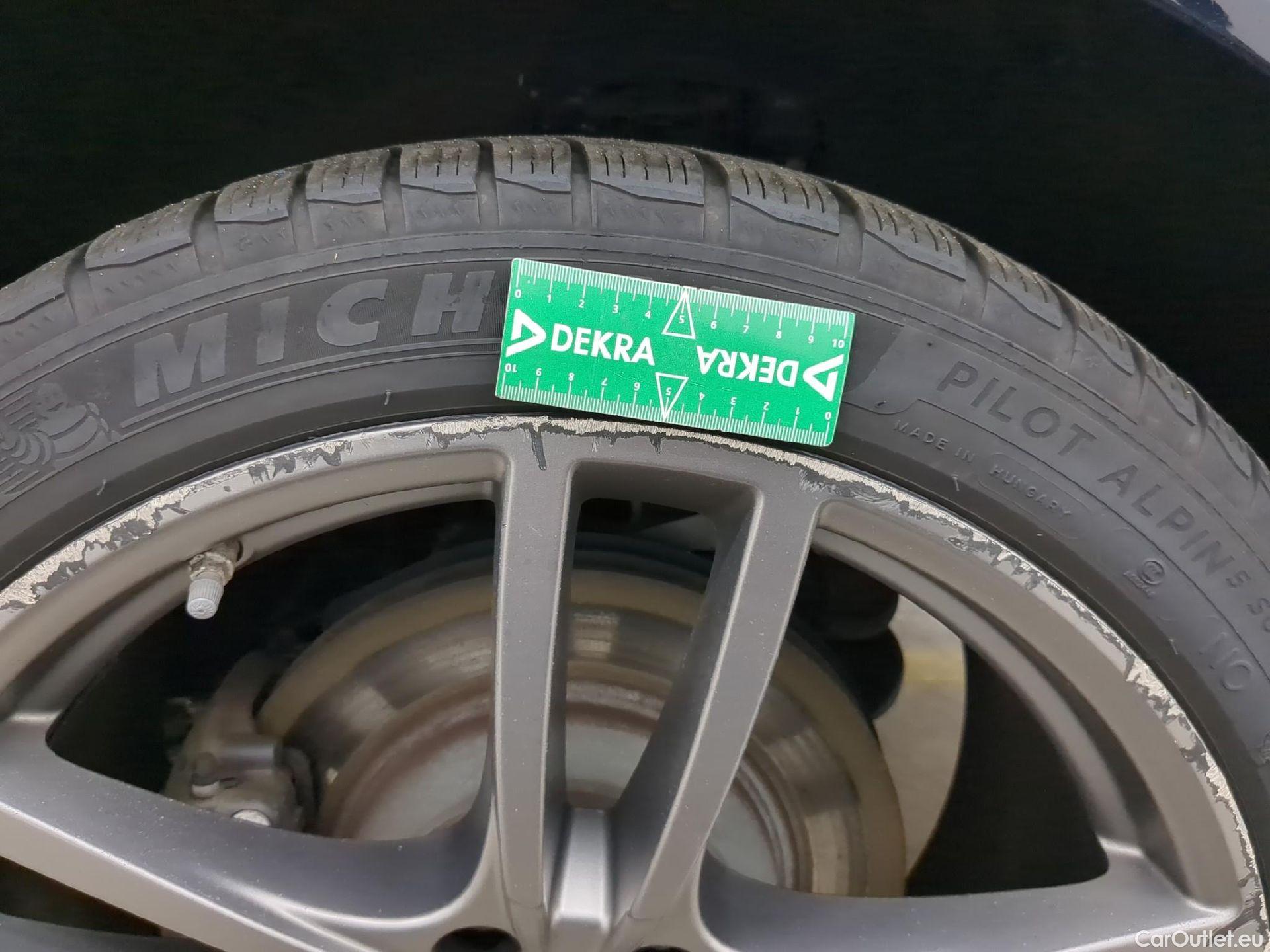  Porsche  Cayenne  E-Hybrid 3.0 460CV BVA8 E6d #18