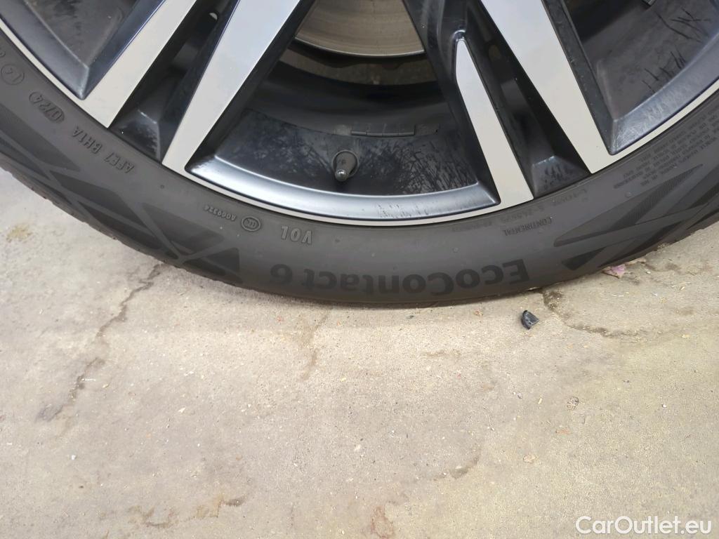 Volvo  XC60  R Design 2WD 2.0 D4 140KW AT8 E6dT #7