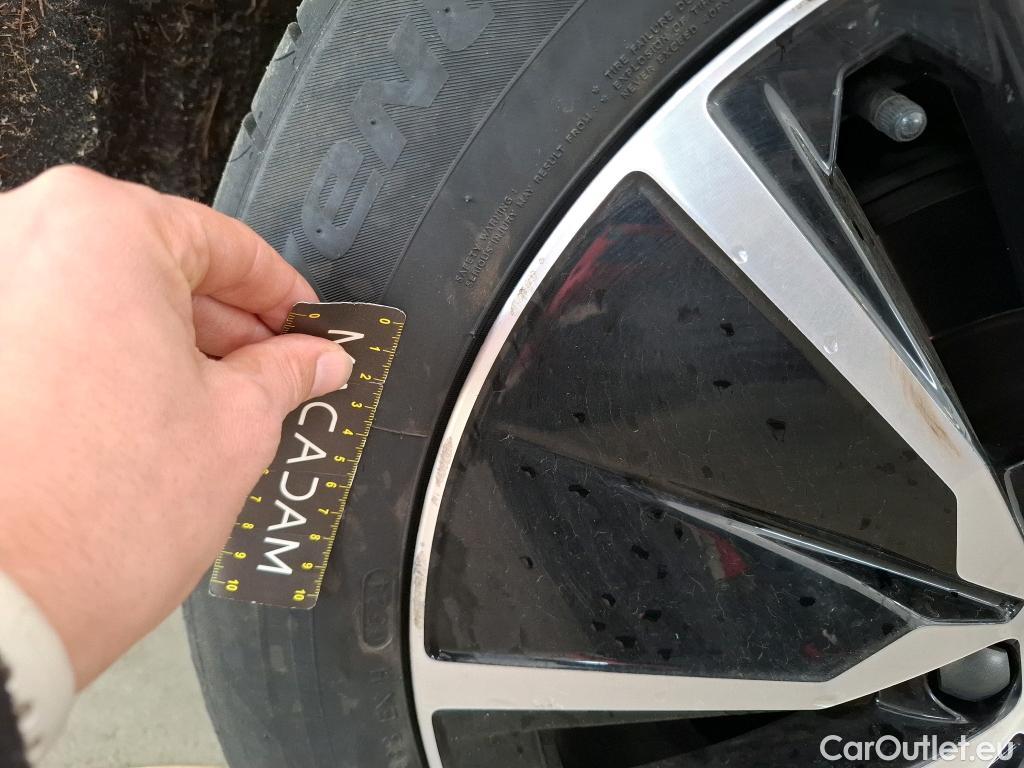  Volvo  XC90  Momentum Plug-In Hybrid AWD 2.0 T8 Twin Engine #26