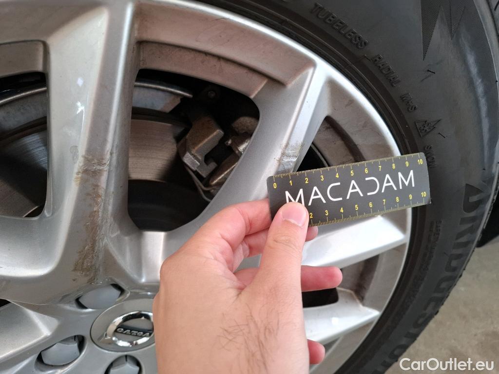  Volvo  XC60 VOLVO  / 2017 / 5P / SUV T8 TWE 390 Geartronic 8 Business Exe #6