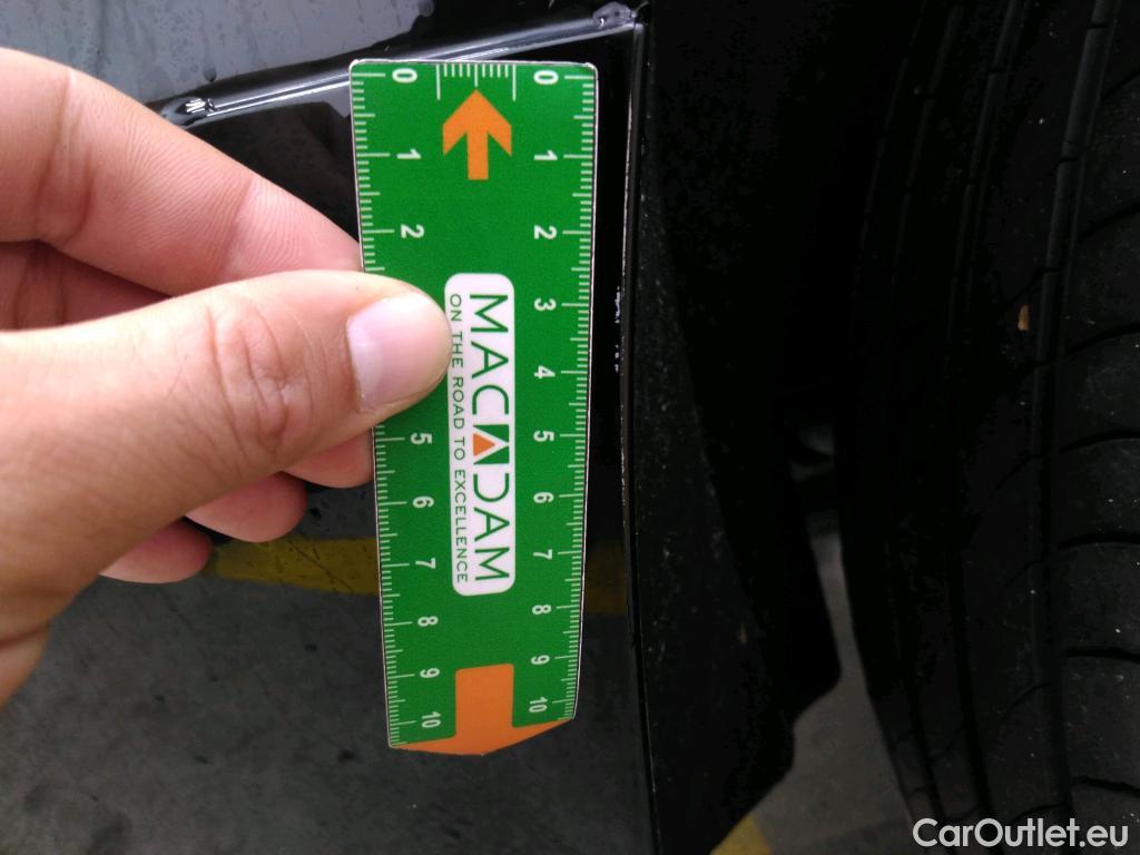 Volvo  XC60  Plus Style Dark Recharge Plug-In Hybrid AWD 2.0 T6 400CV BVA8 6E #25