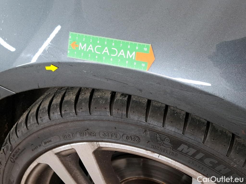 Audi  A3 AUDI  Sportback / 2016 / 5P / Berline 35 TFSI 150 COD S TRONIC S LINE PLUS #2