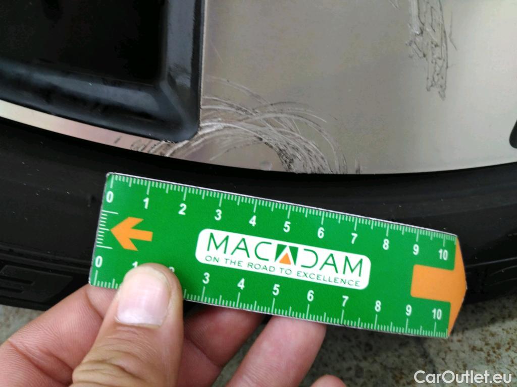 Volvo  XC60  Plus Style Dark Recharge Plug-In Hybrid AWD 2.0 T6 400CV BVA8 6E #13