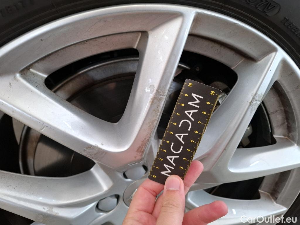  Volvo  XC60 VOLVO  / 2017 / 5P / SUV T8 TWE 390 Geartronic 8 Business Exe #5