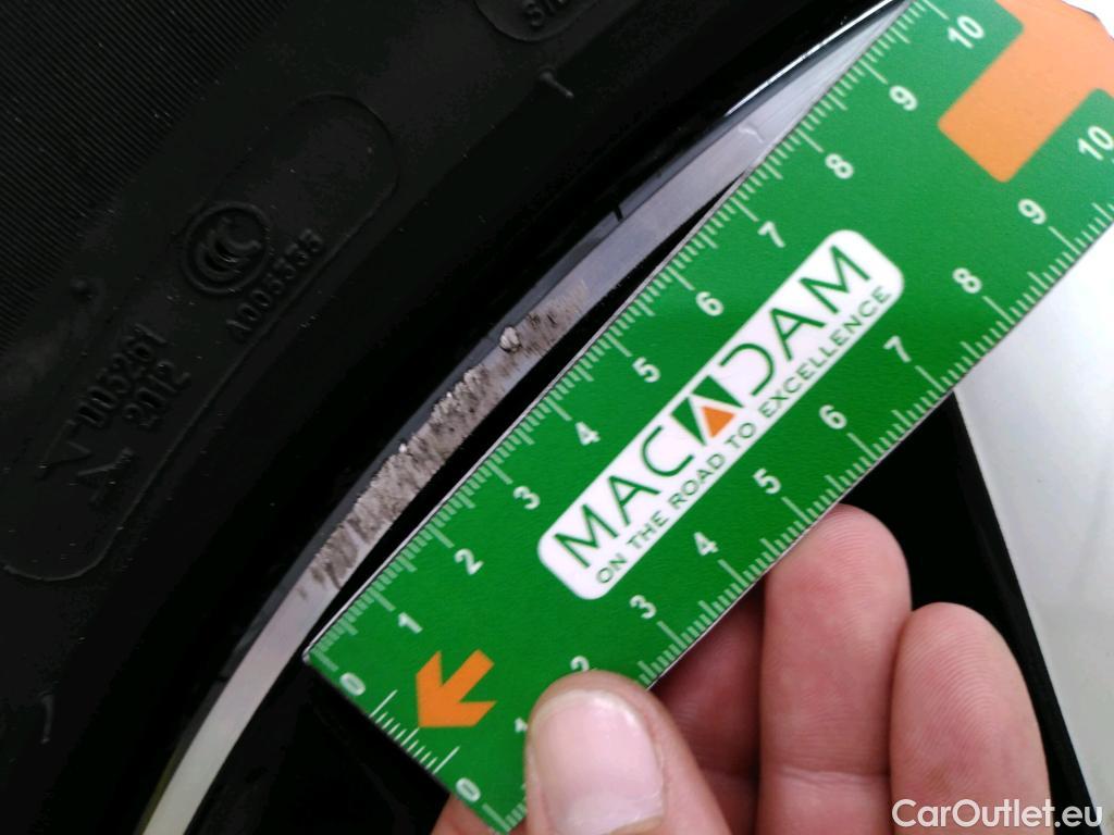 Volvo  XC60  Plus Style Dark Recharge Plug-In Hybrid AWD 2.0 T6 400CV BVA8 6E #12