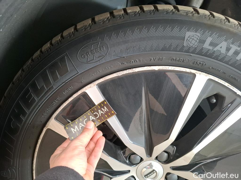  Volvo  XC90  Momentum Plug-In Hybrid AWD 2.0 T8 Twin Engine #11