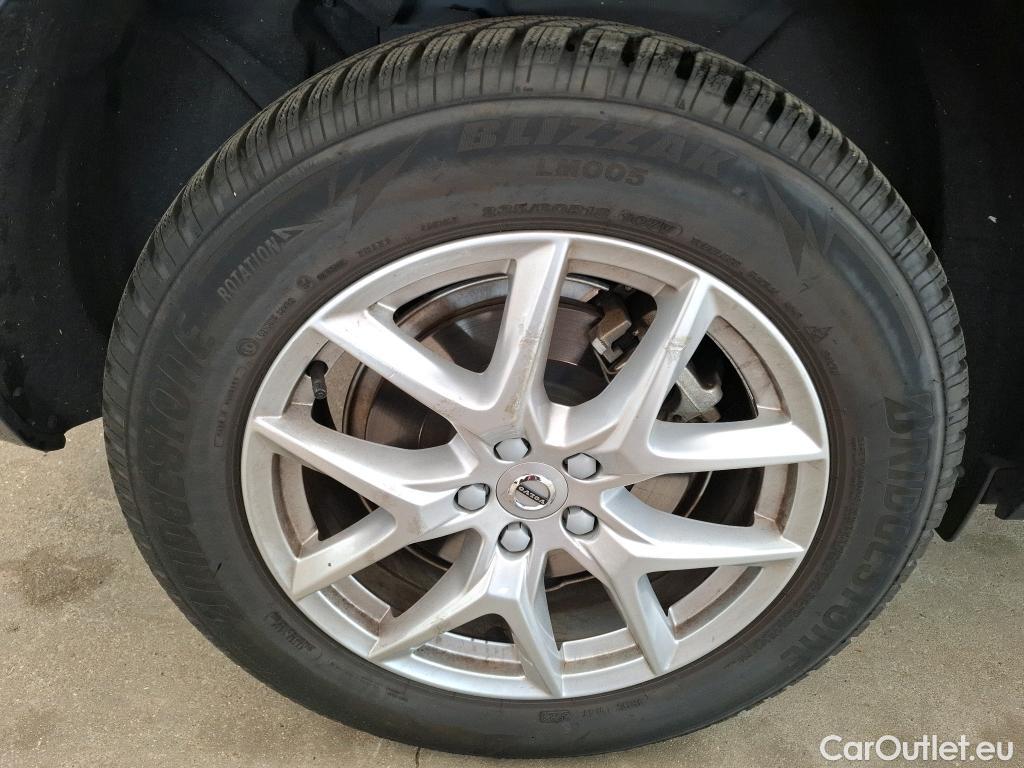  Volvo  XC60 VOLVO  / 2017 / 5P / SUV T8 TWE 390 Geartronic 8 Business Exe #4