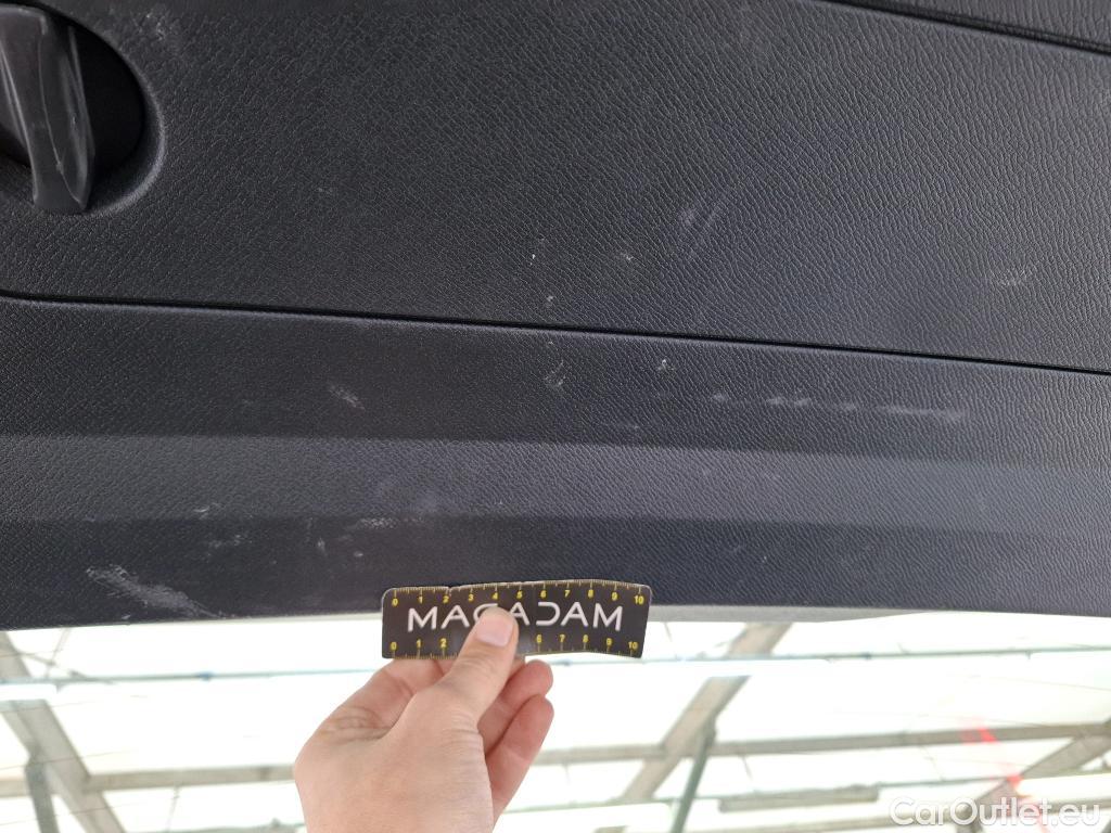  Volvo  XC90  Momentum Plug-In Hybrid AWD 2.0 T8 Twin Engine #29