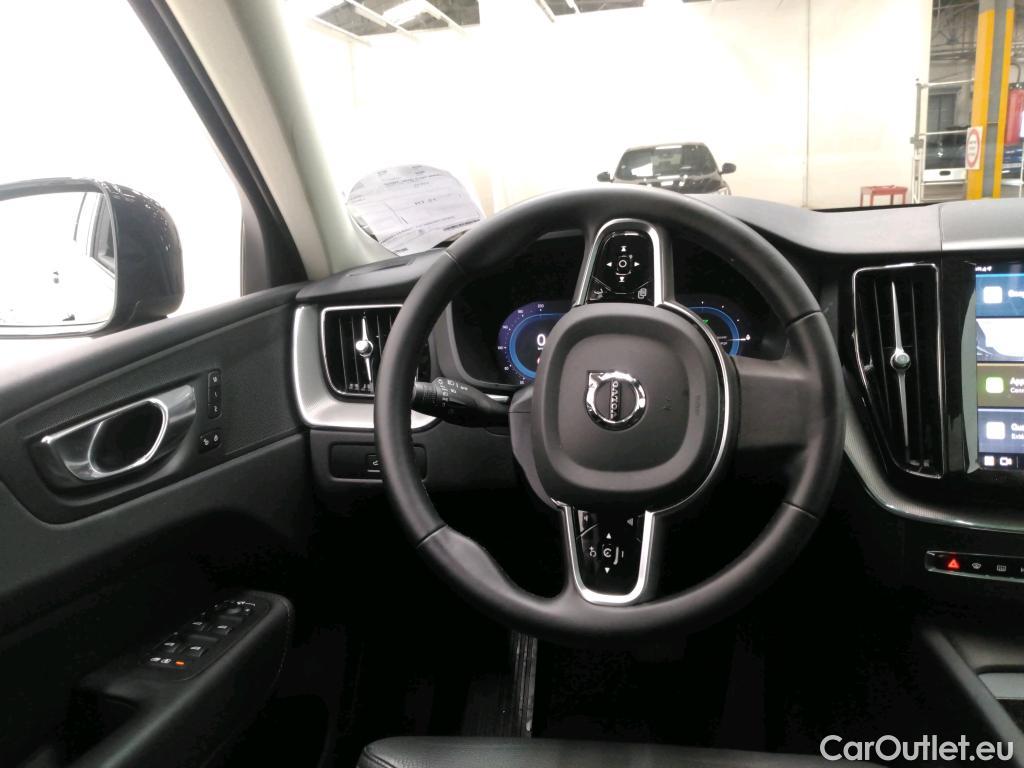 Volvo  XC60  Plus Style Dark Recharge Plug-In Hybrid AWD 2.0 T6 400CV BVA8 6E #5
