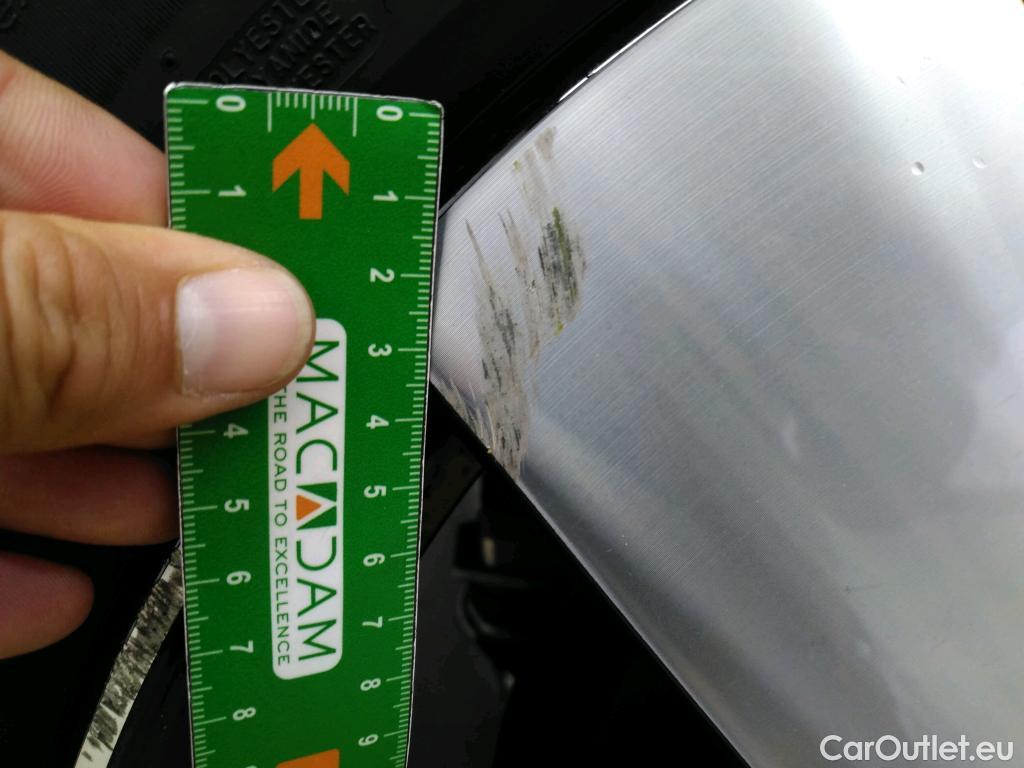 Volvo  XC60  Plus Style Dark Recharge Plug-In Hybrid AWD 2.0 T6 400CV BVA8 6E #10