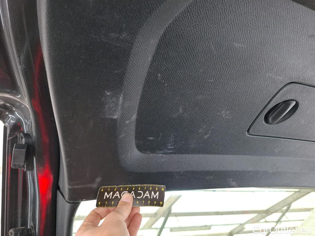  Volvo  XC90  Momentum Plug-In Hybrid AWD 2.0 T8 Twin Engine #27