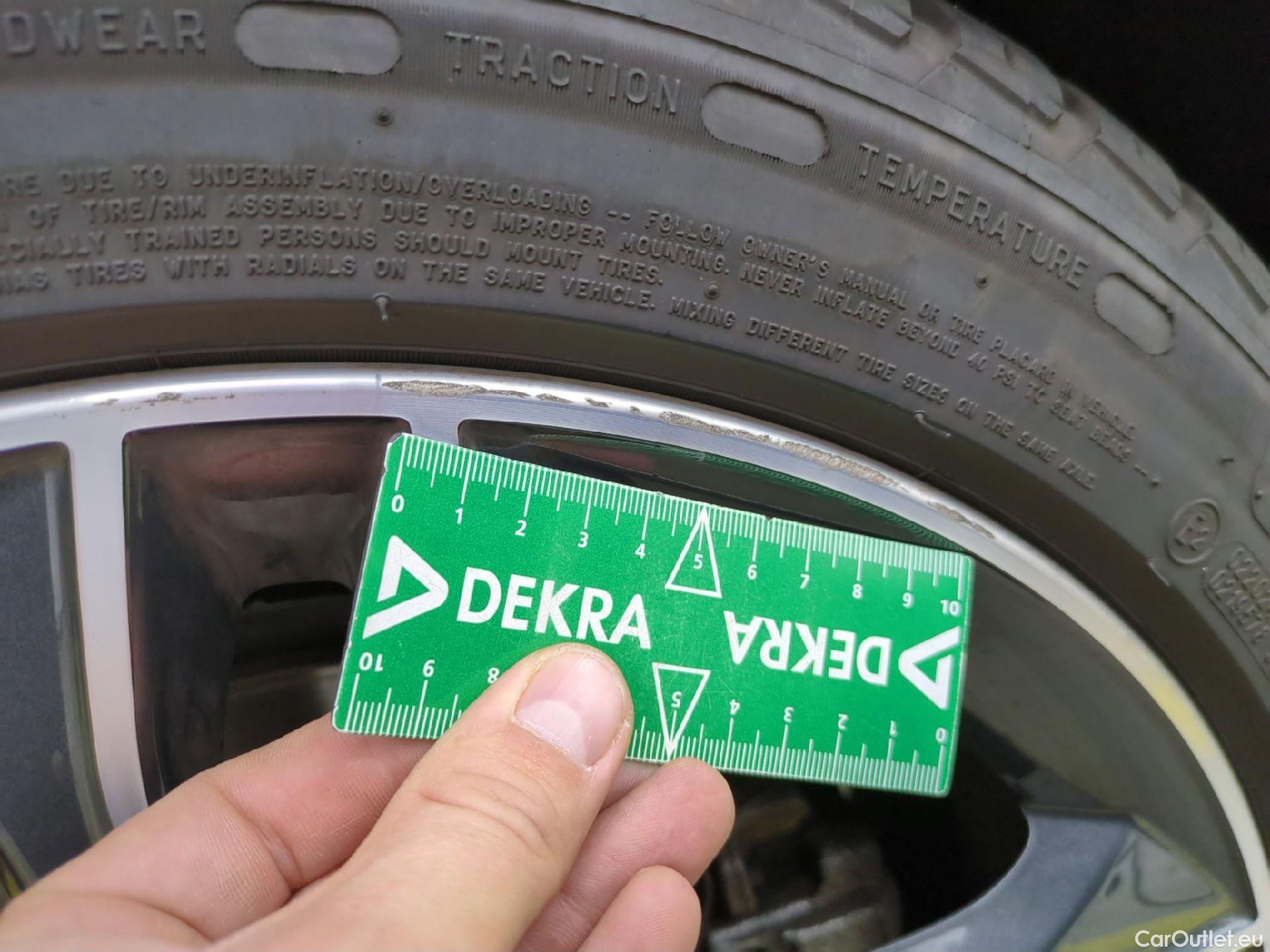  Bmw  Serie 1 Série 1 Berline 118 i Edition Sport 1.5 135CV BVA7 E6d #25