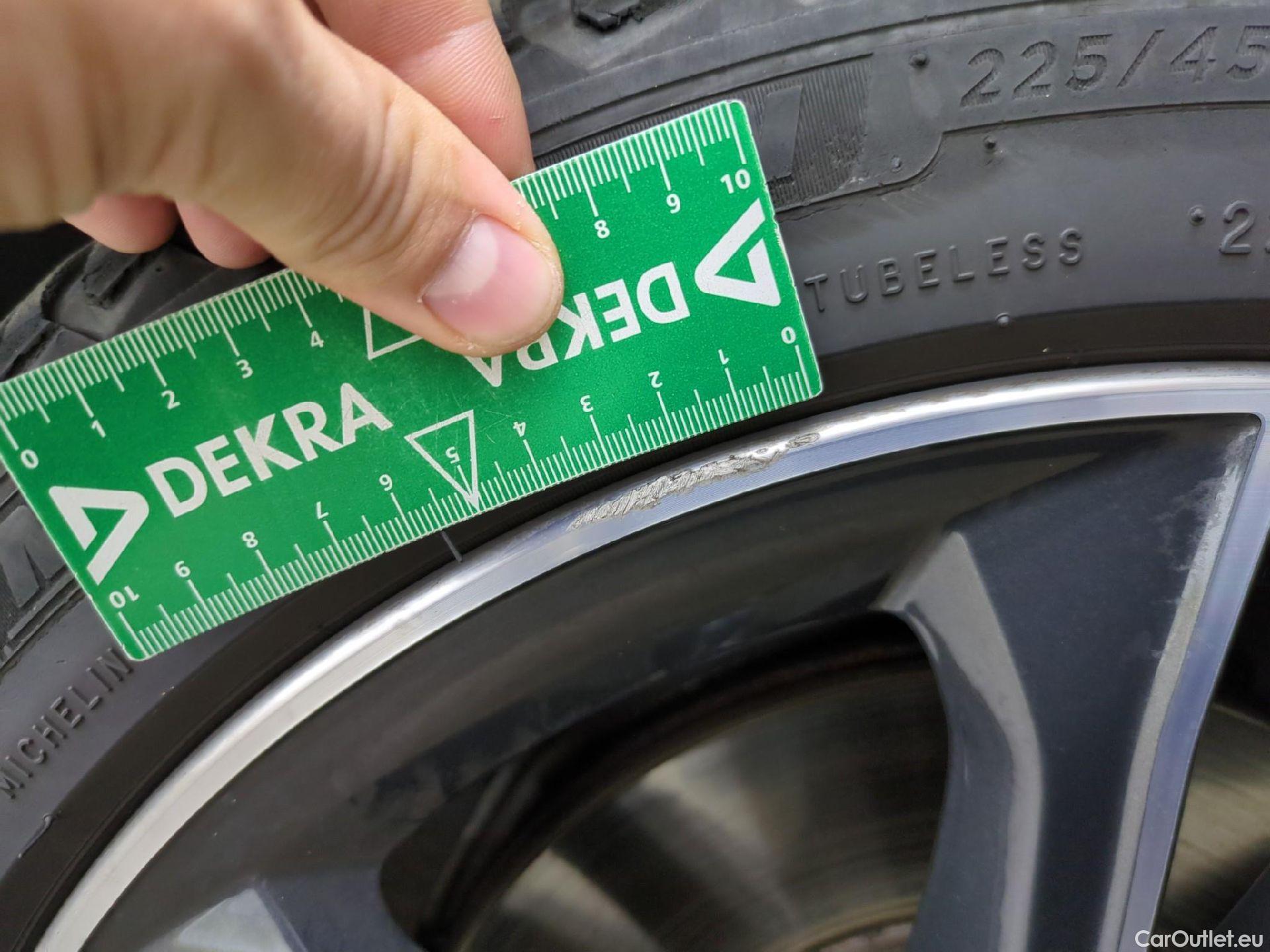  Bmw  Serie 1 Série 1 Berline 118 i Edition Sport 1.5 135CV BVA7 E6d #9