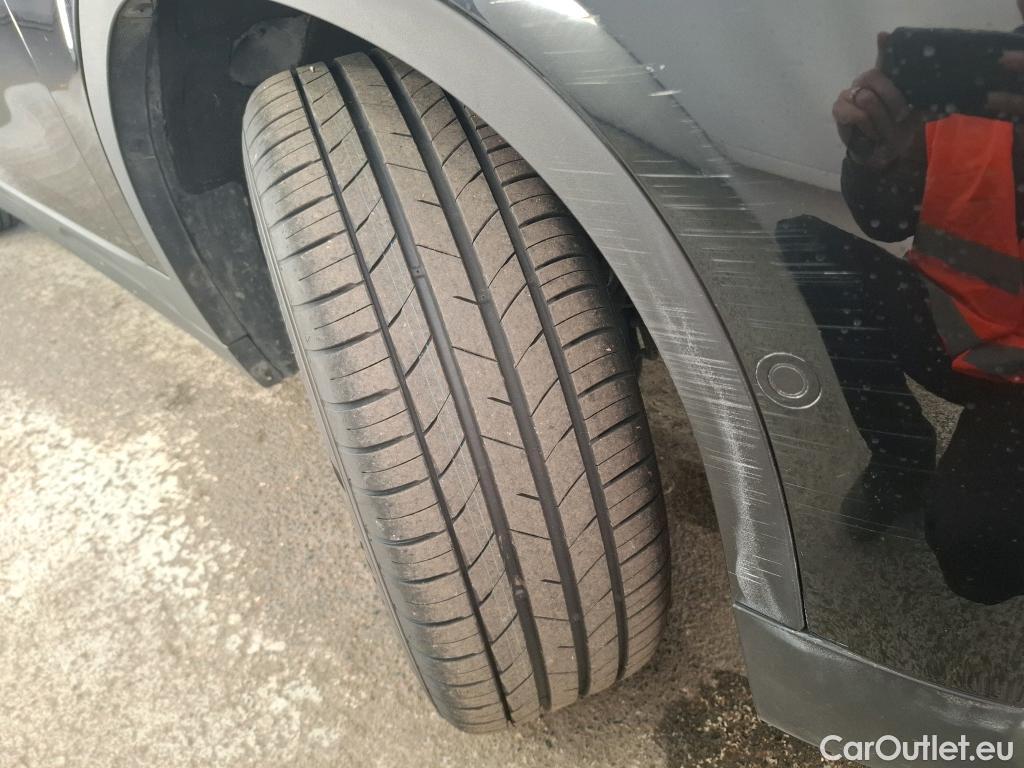  Bmw  X2 Série  sDrive 18i Lounge 1.5 135CV BVA7 E6d #24