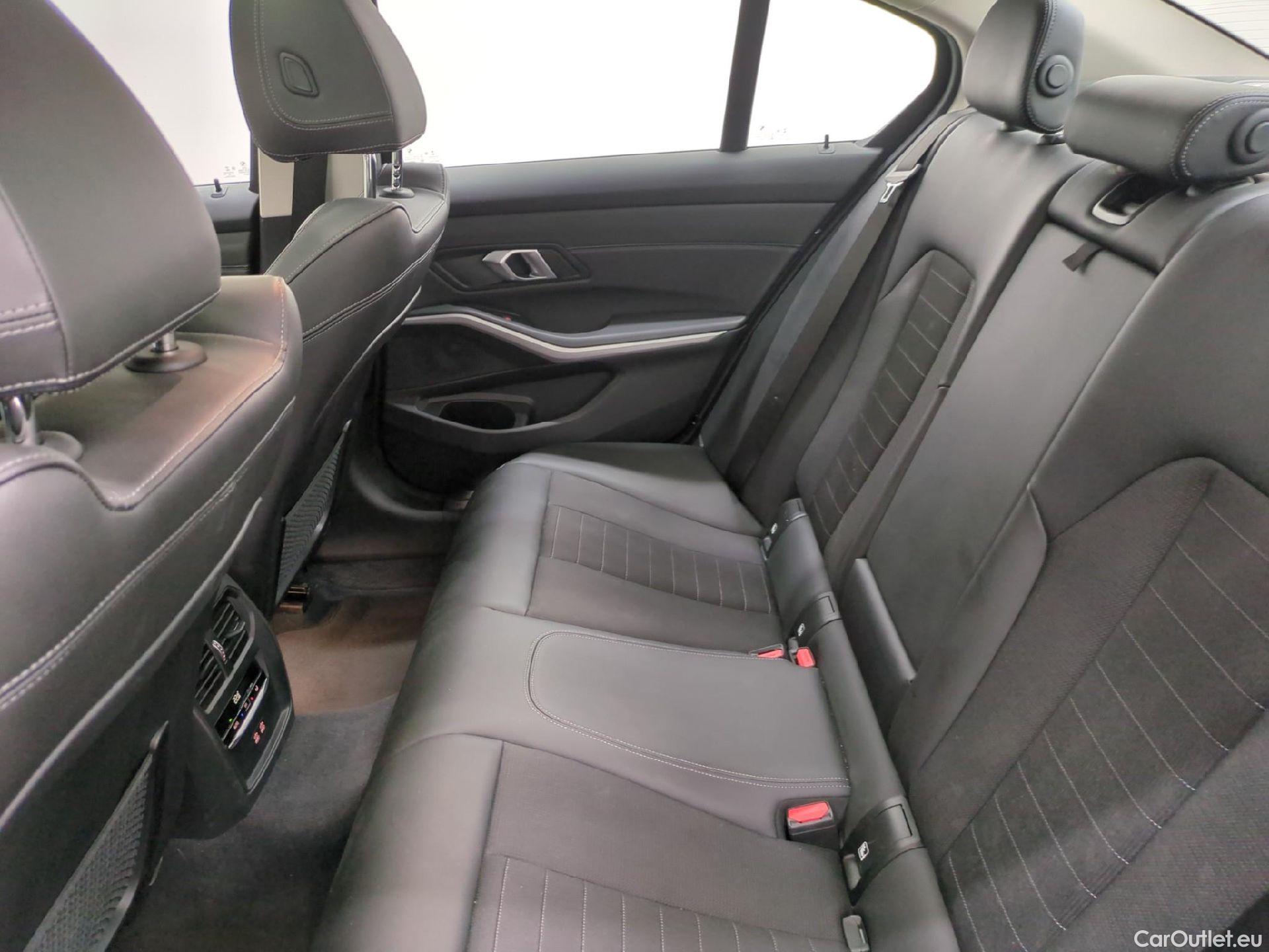 Bmw  Serie 3 Série 3 Berline 318 d Lounge 2.0 150CV BVA8 E6d #11