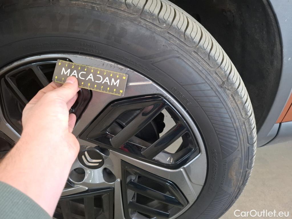  Citroen  C4  Berline Feel Pack 1.2 PureTech 130CV BVA8 6E #12