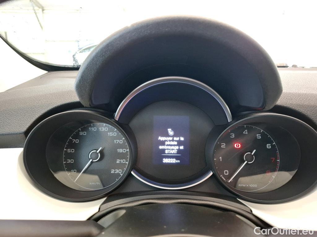 Fiat  500 FIAT X / 2018 / 5P / SUV 1.0 FFly T T3 120ch Cross #6