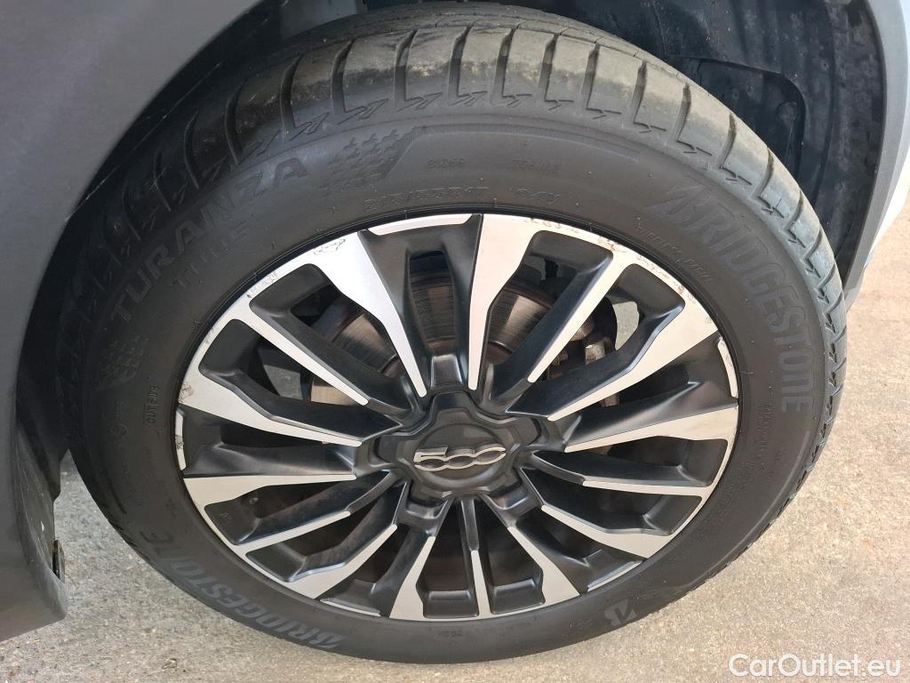 Fiat  500 FIAT X / 2018 / 5P / SUV 1.0 FFly T T3 120ch Cross #6