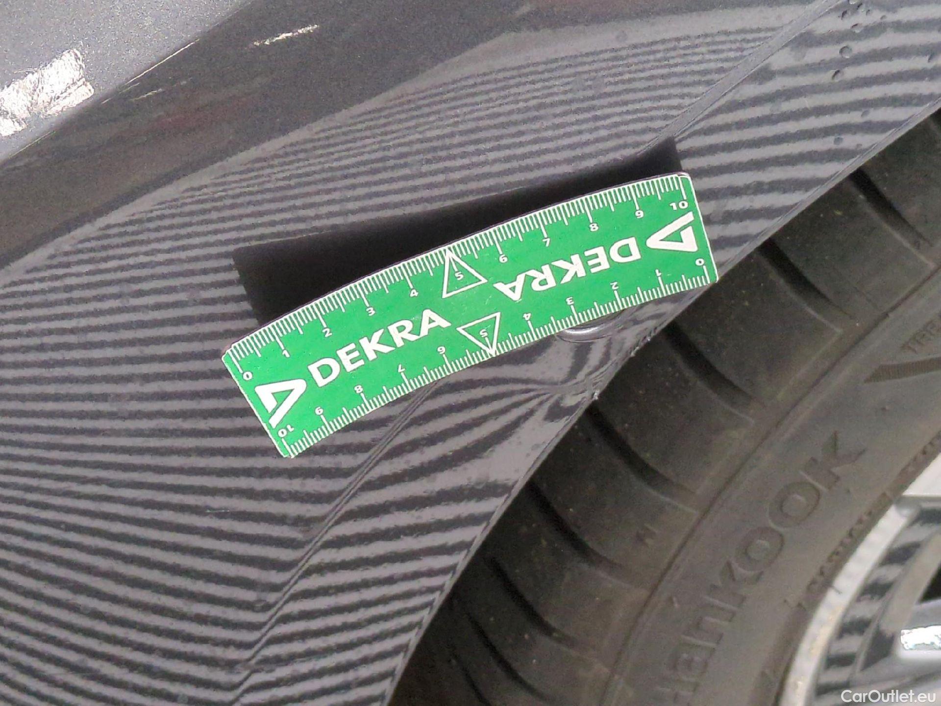 Bmw  Serie 3 Série 3 Berline 318 d Lounge 2.0 150CV BVA8 E6d #18