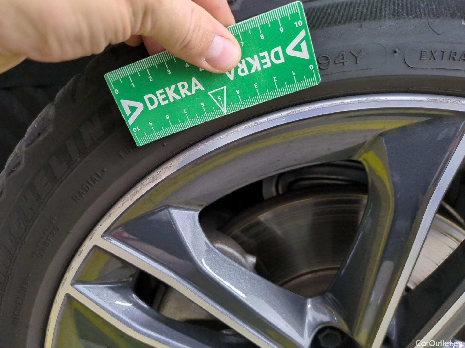  Bmw  Serie 1 Série 1 Berline 118 i Edition Sport 1.5 135CV BVA7 E6d #19