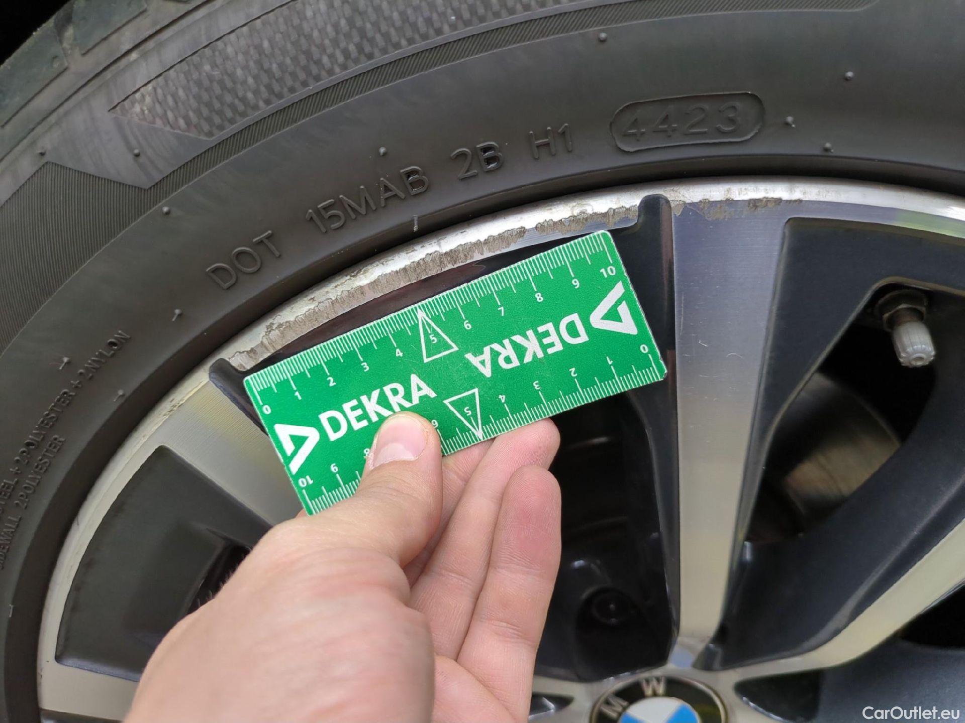 Bmw  Serie 3 Série 3 Berline 318 d Lounge 2.0 150CV BVA8 E6d #1