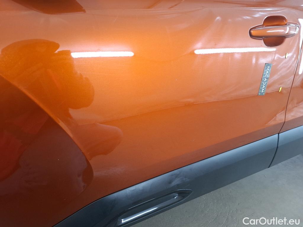  Citroen  C4  Berline Feel Pack 1.2 PureTech 130CV BVA8 6E #1