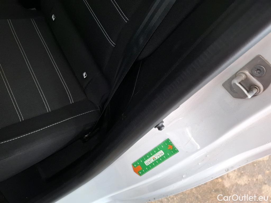  Dacia  Sandero DACIA  2020 5P Berline Confort TCe 90 22B #8