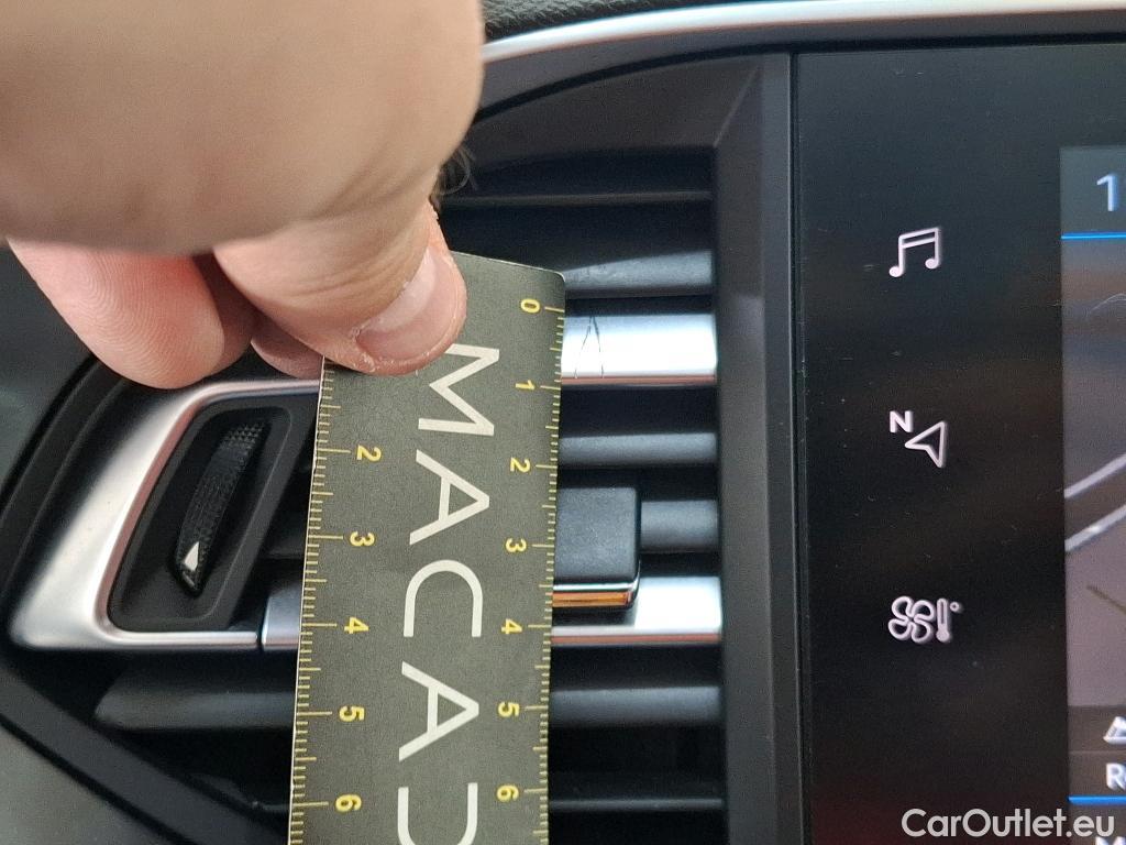  Peugeot  308  Allure Pack 1.2 PureTech 130CV BVA8 E6d #49