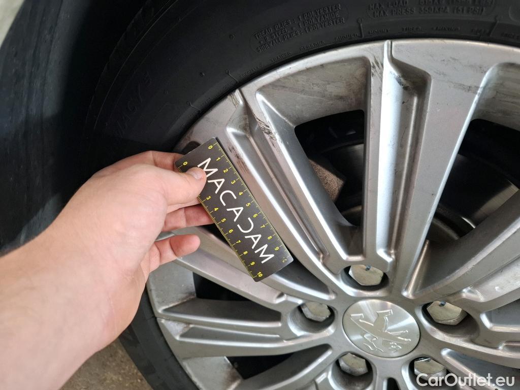  Peugeot  308  Allure Pack 1.2 PureTech 130CV BVA8 E6d #57